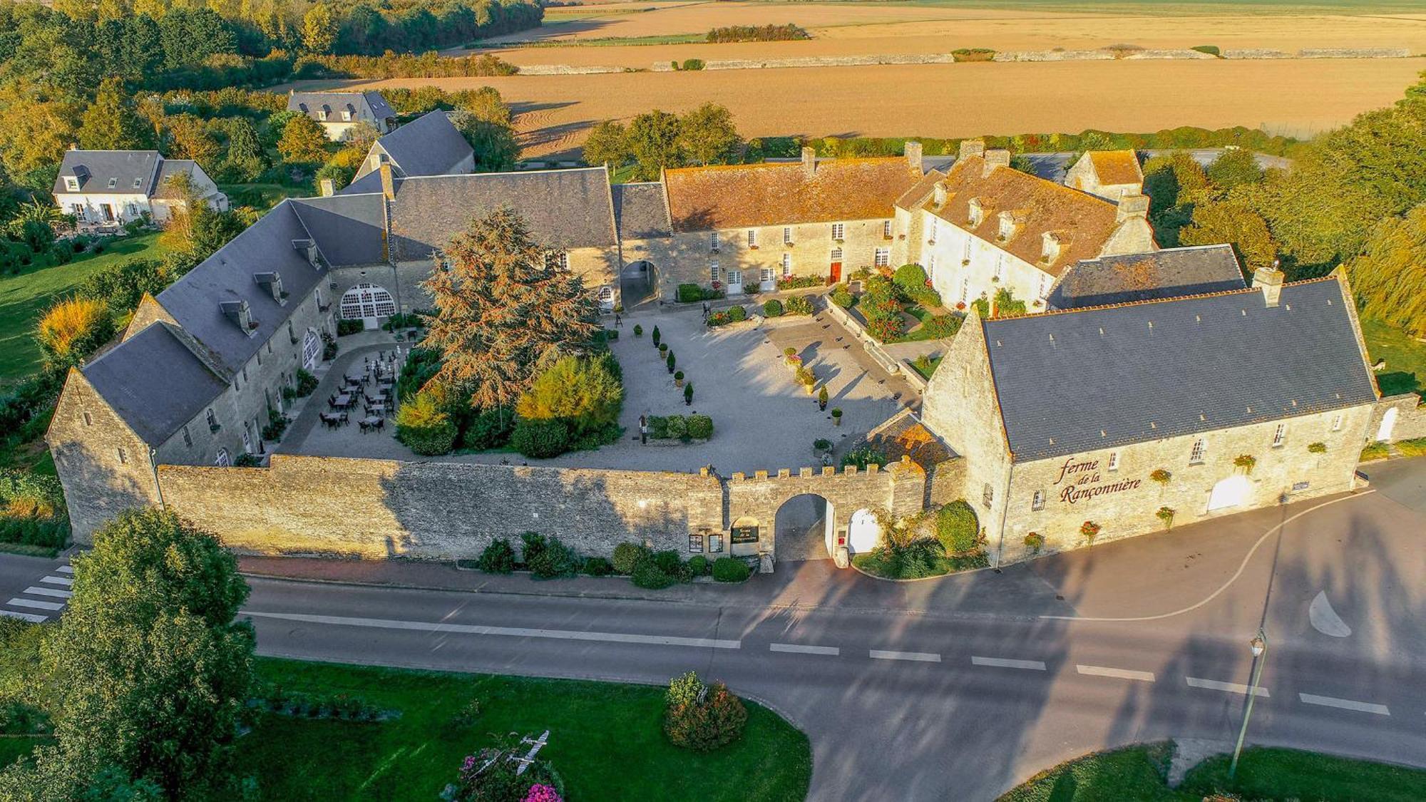 Ferme De La Ranconniere - Hotel & Restaurant 크레폰 외부 사진